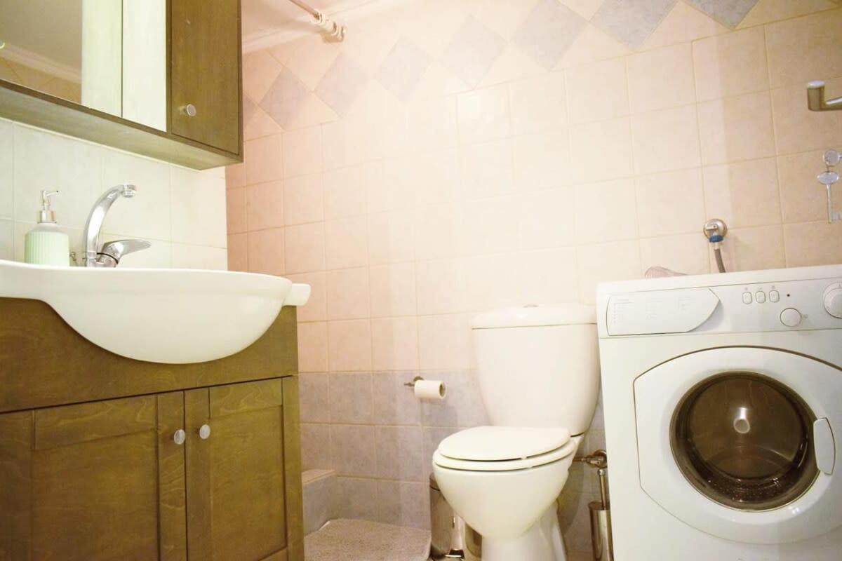 Stylish Apt In The Historic Heart Of The City Athens Exterior photo